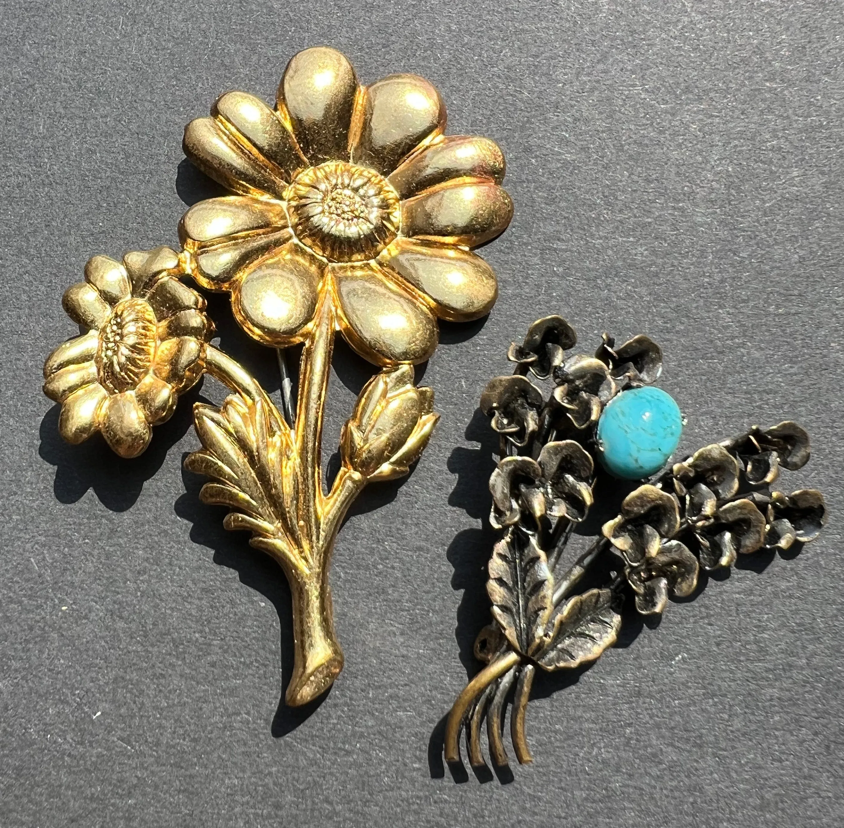 4   Happy Vintage Brooches (Slightly Worn)