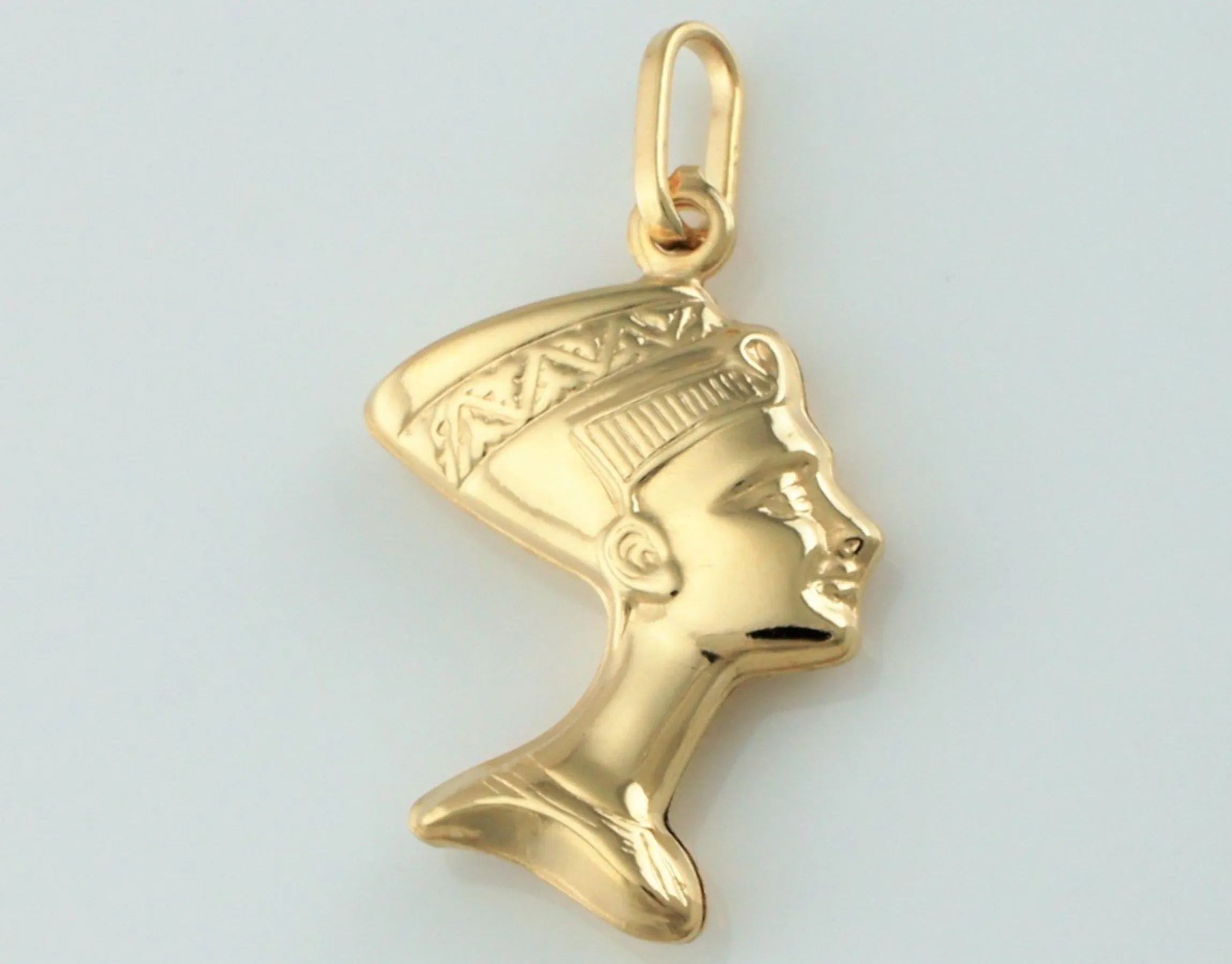 9ct Yellow Gold Egyptian Queen Nefertiti Pendant - Charm