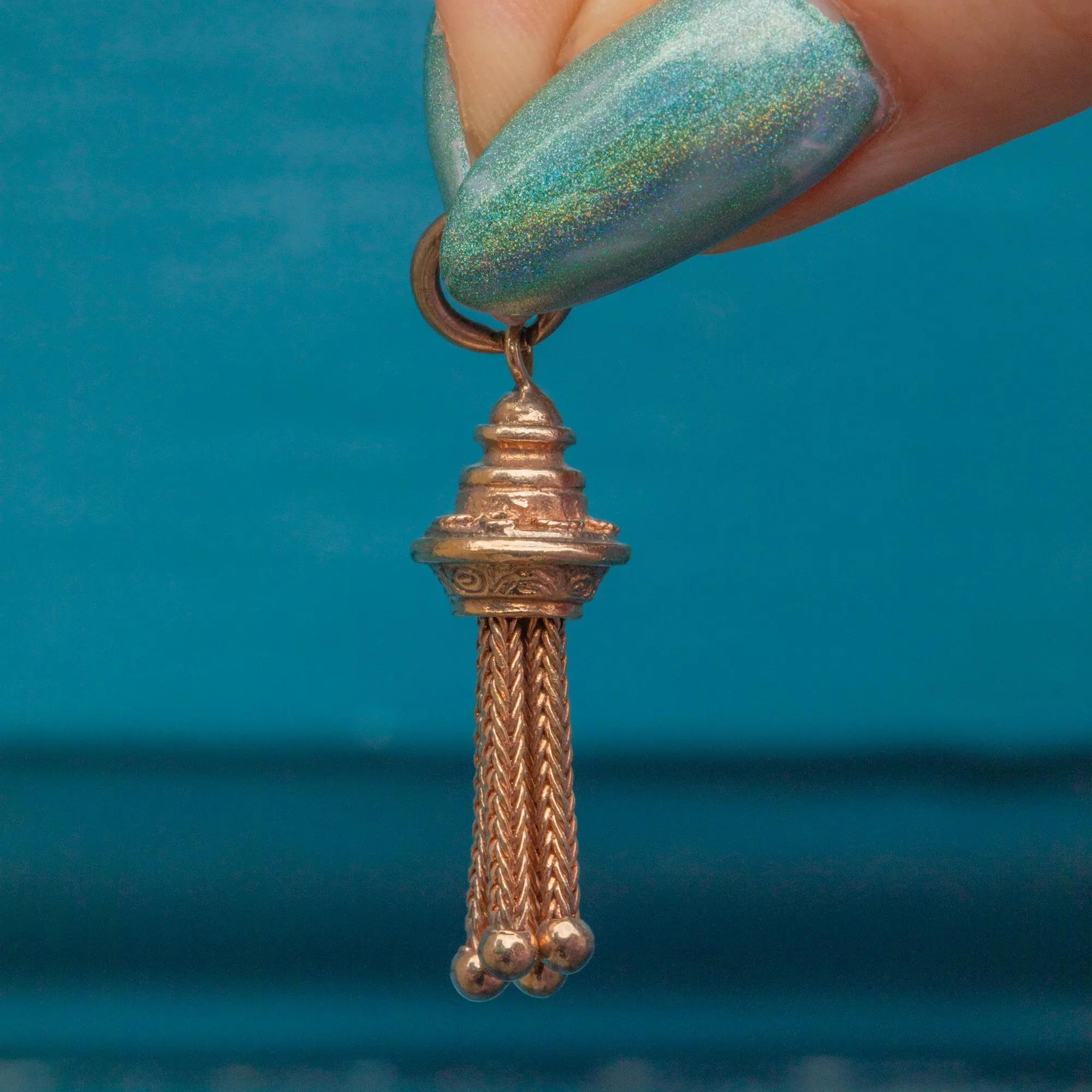 Antique 9ct Gold Tassel Pendant