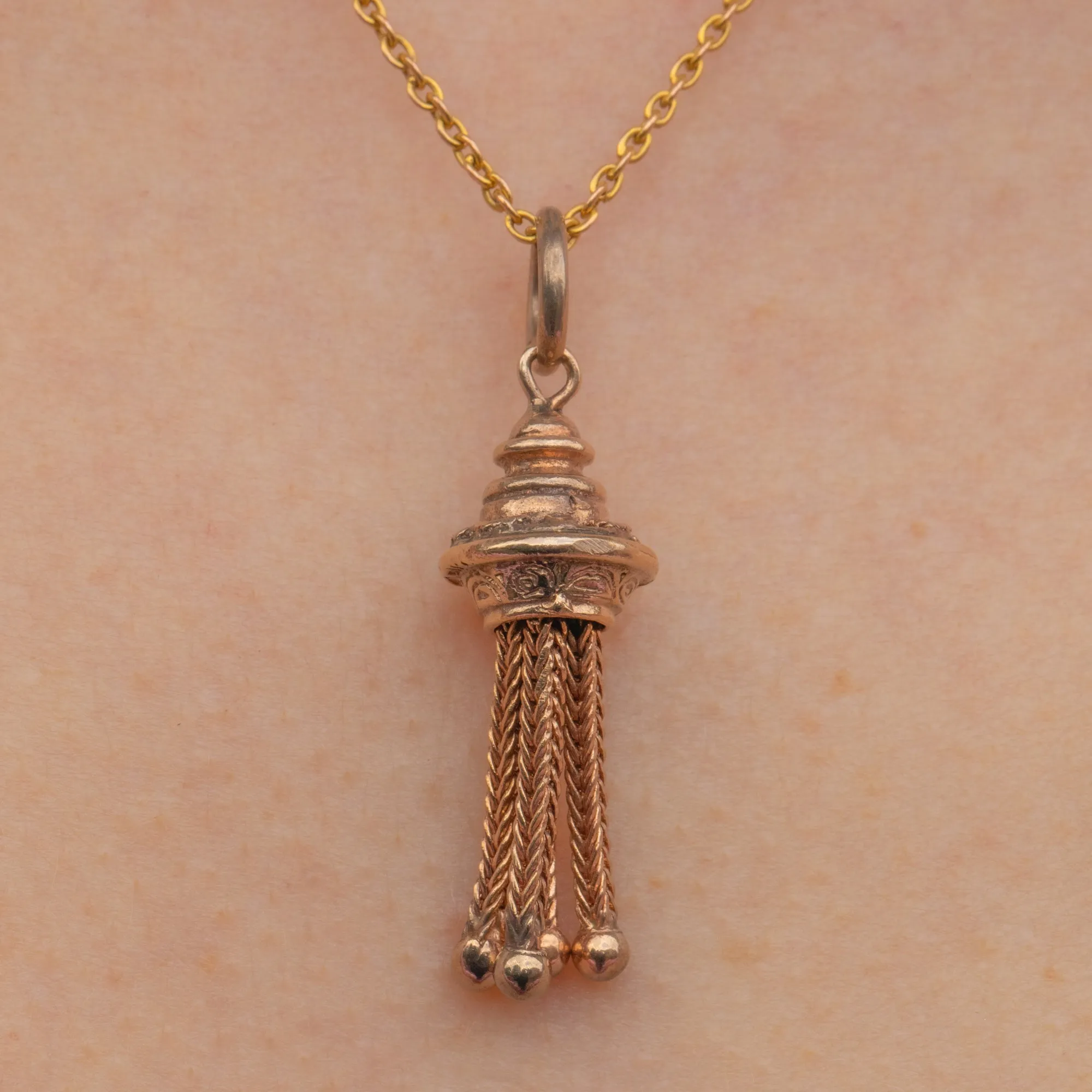 Antique 9ct Gold Tassel Pendant