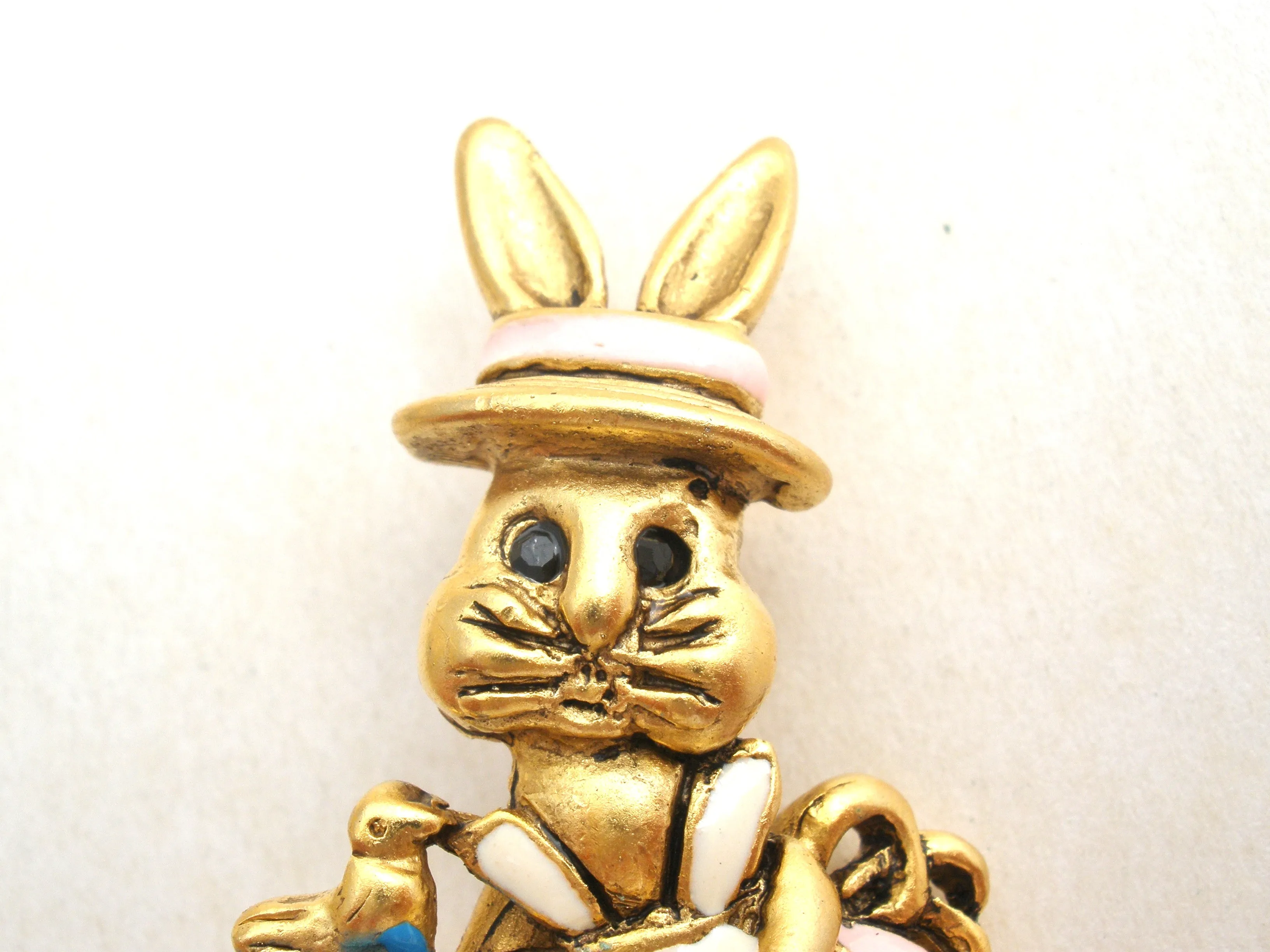 Danecraft Gardening Rabbit Brooch Pin Vintage