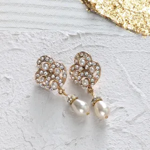 Drop Pearl Earrings Gold