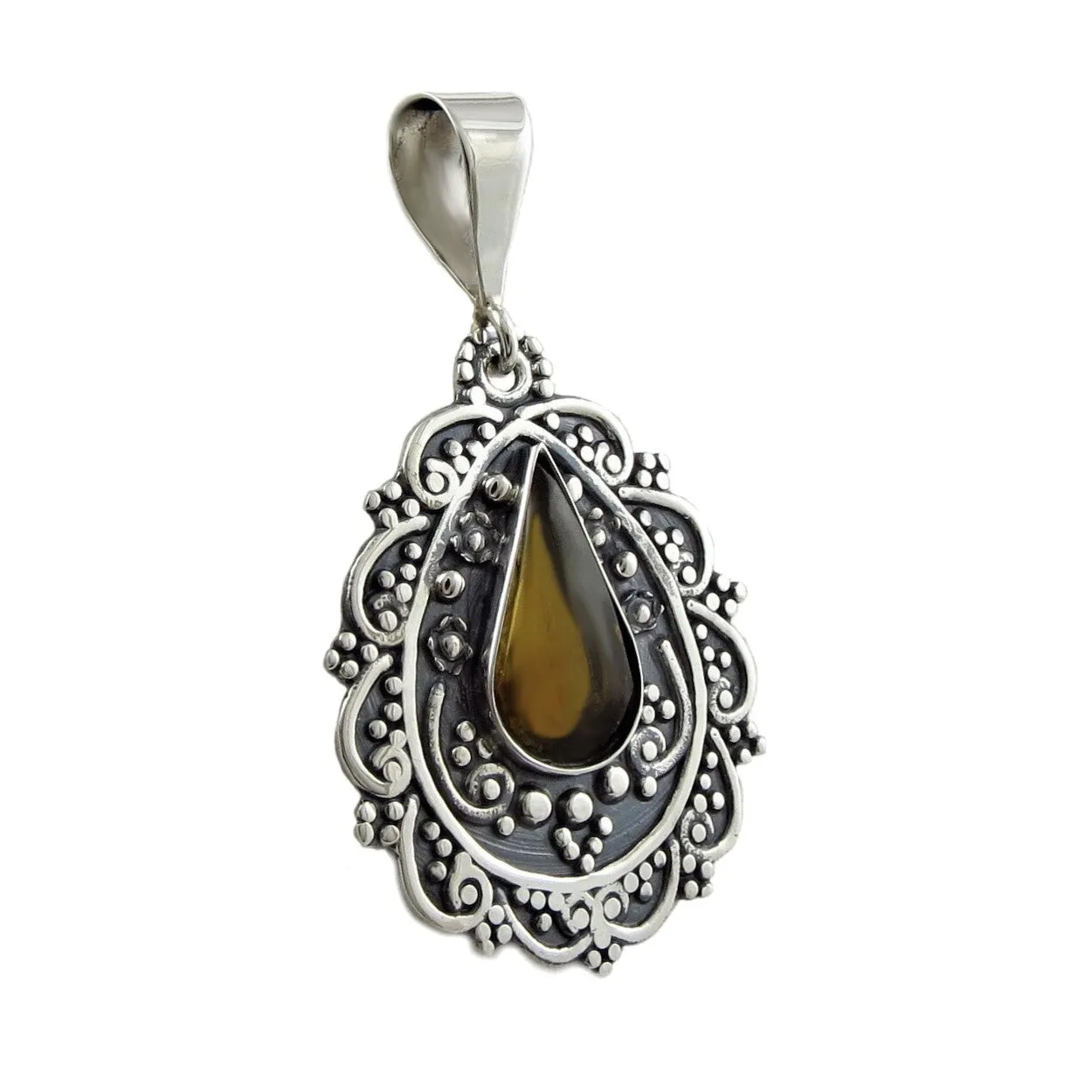 Mexican Amber and Sterling Silver Pendant Necklace