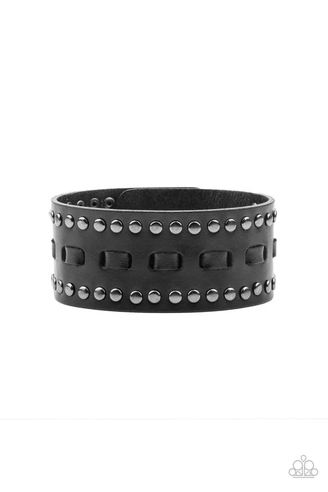 Paparazzi Bracelet ~ A ROAM With A View - Black