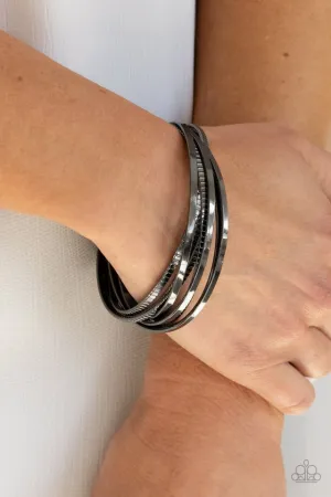 Paparazzi Bracelet ~ Trending in Tread - Black