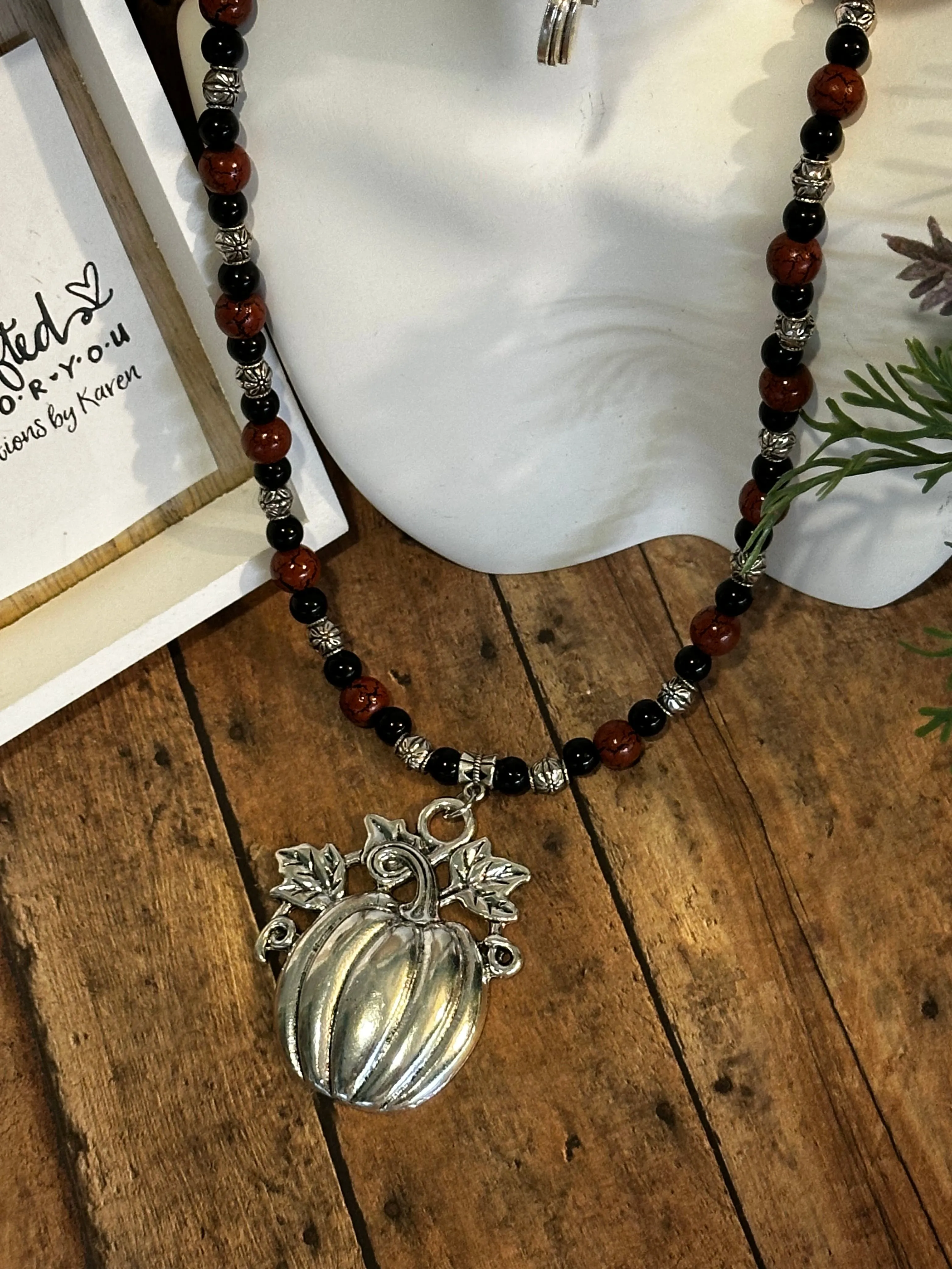 PUMPKIN Necklace (NE20)