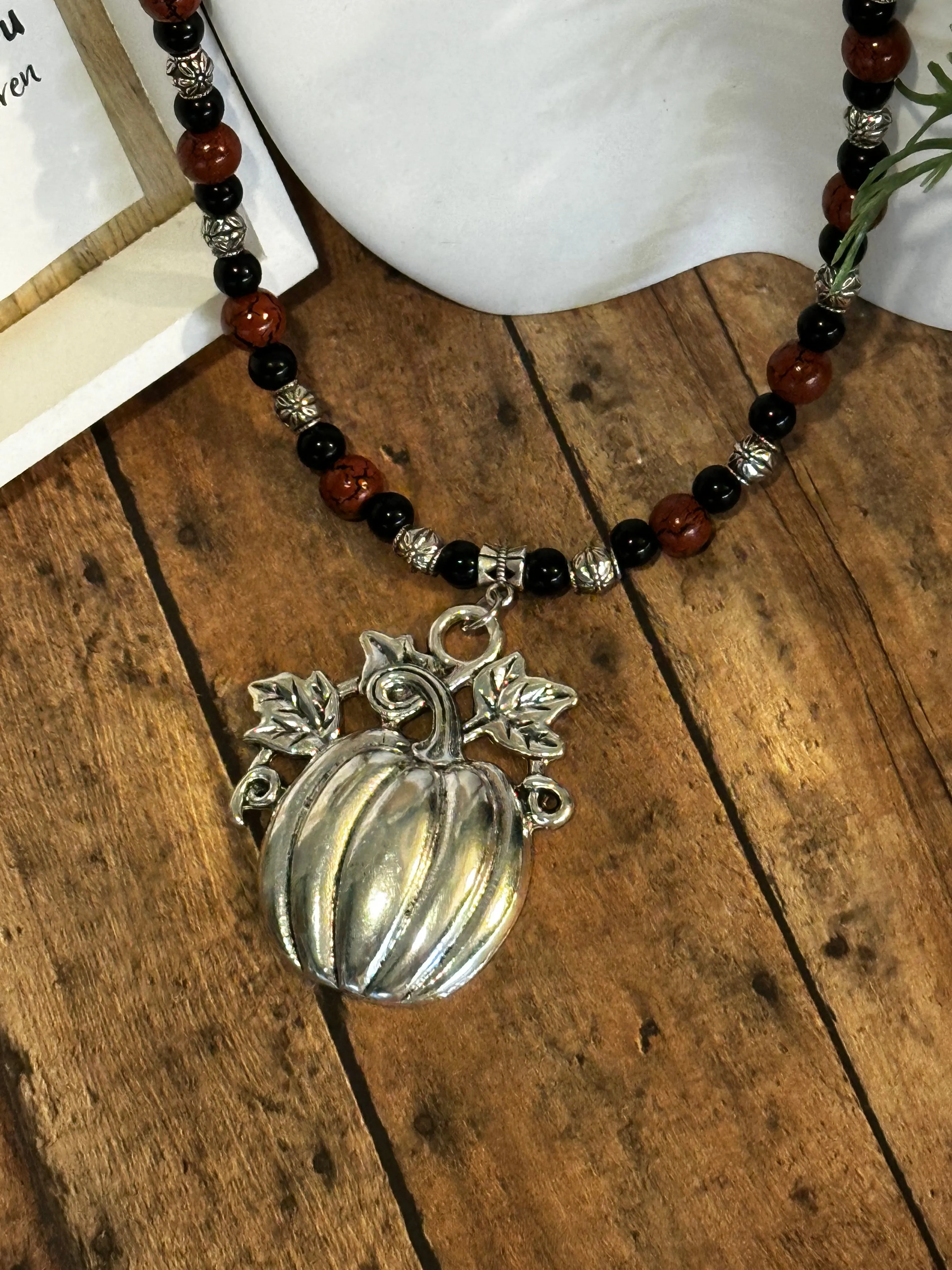 PUMPKIN Necklace (NE20)