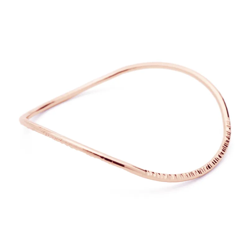 "Infinity" Slim Bangle