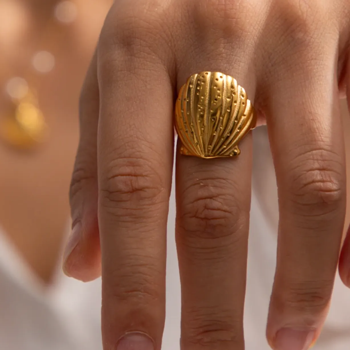 Sora | Gold Plated Shell Adjustable Ring