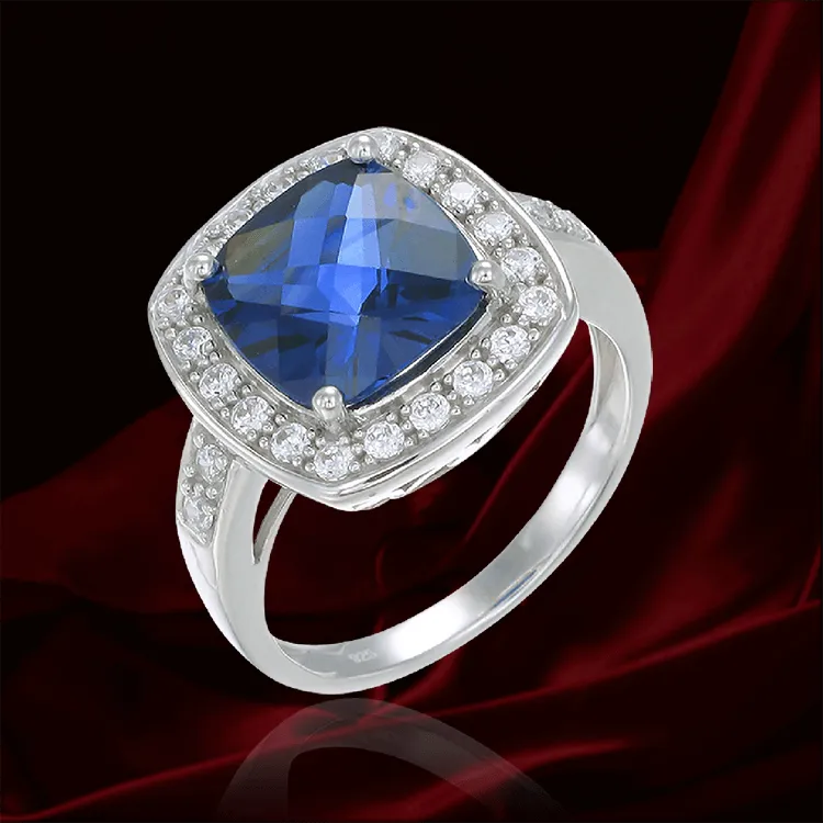 Sparkling Blue Sapphire Ring