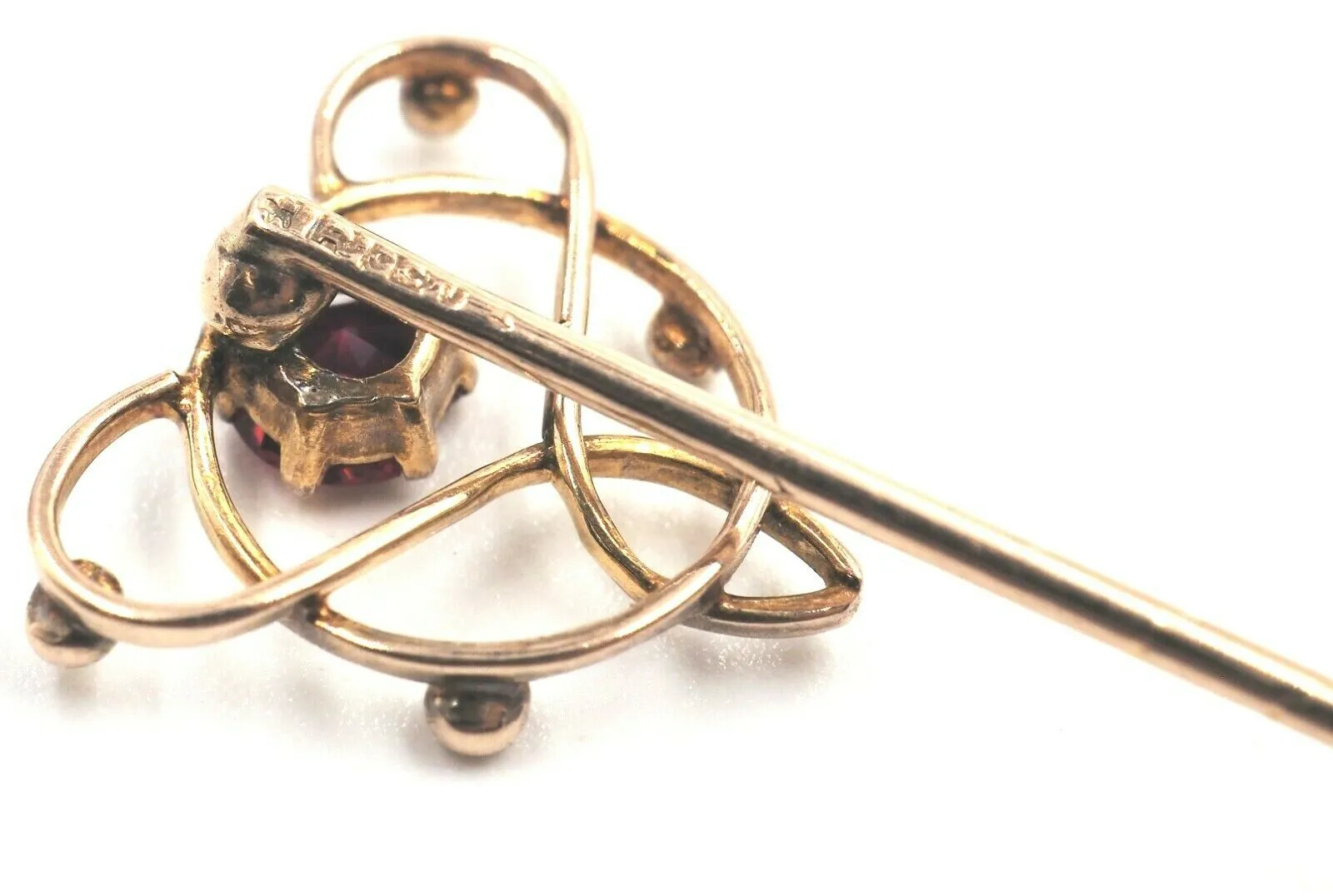 Vintage 9ct Yellow Gold Garnet Pin/Brooch