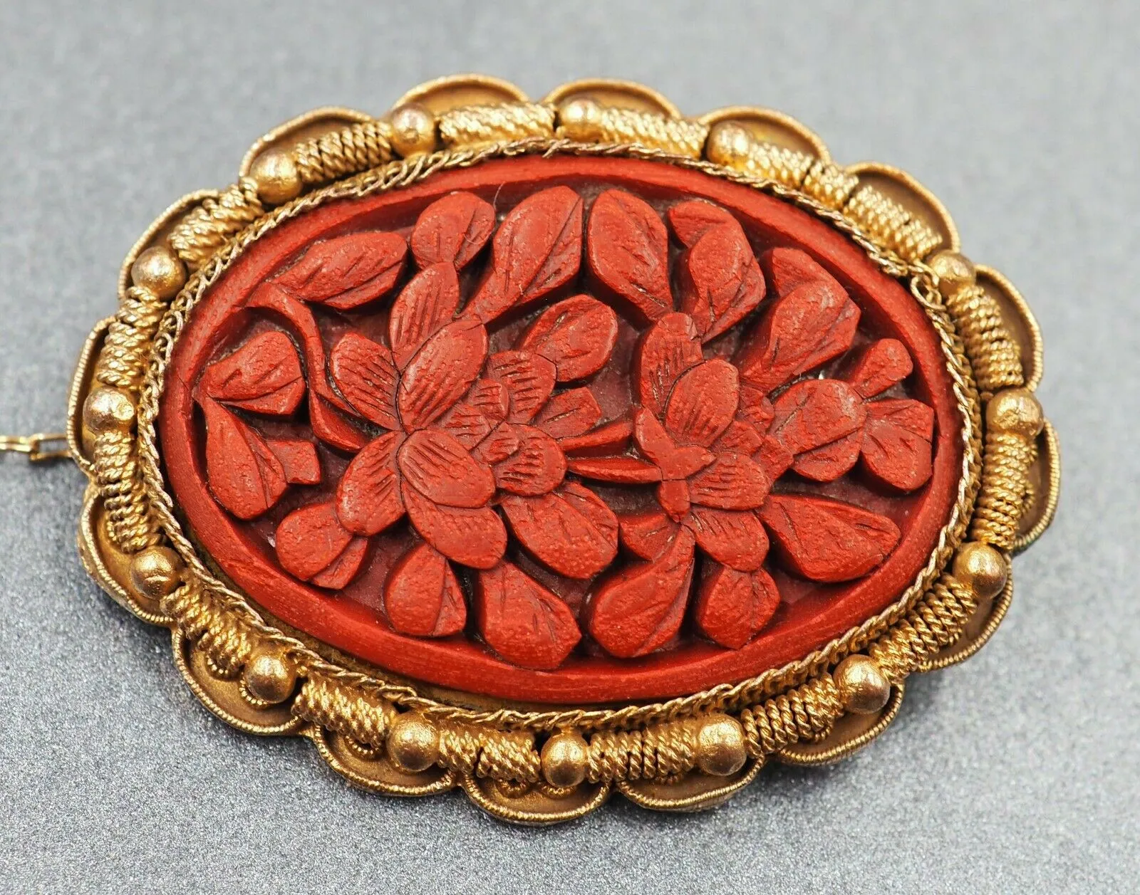 Vintage Floral Plastic & Gold Plated Brooch